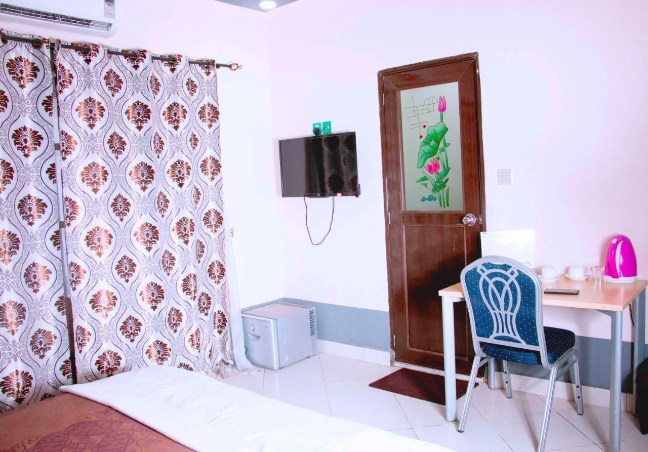 Nora Hotel Cotonou Exterior photo